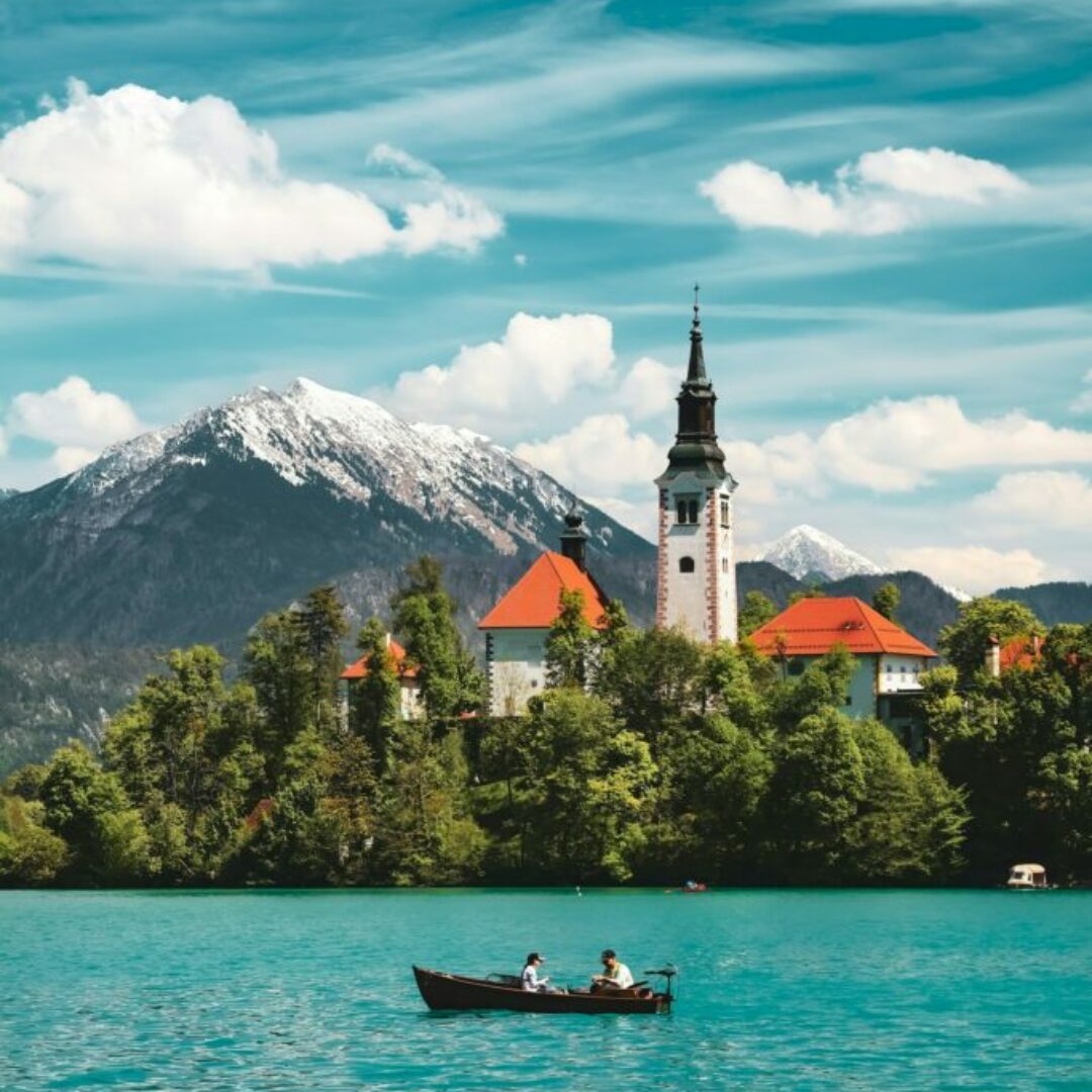nenad-kaevik-hxX7lzICYJc-unsplash